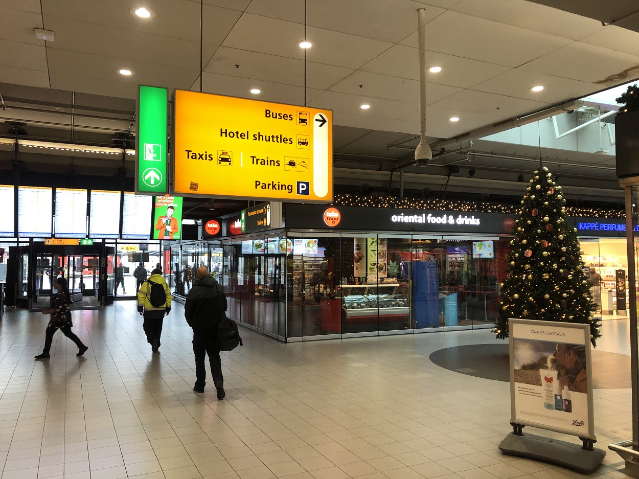 How to get from Amsterdam airport Schiphol to Amsterdam Center