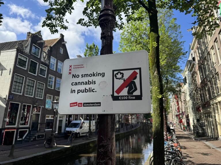 amsterdam red light district tips