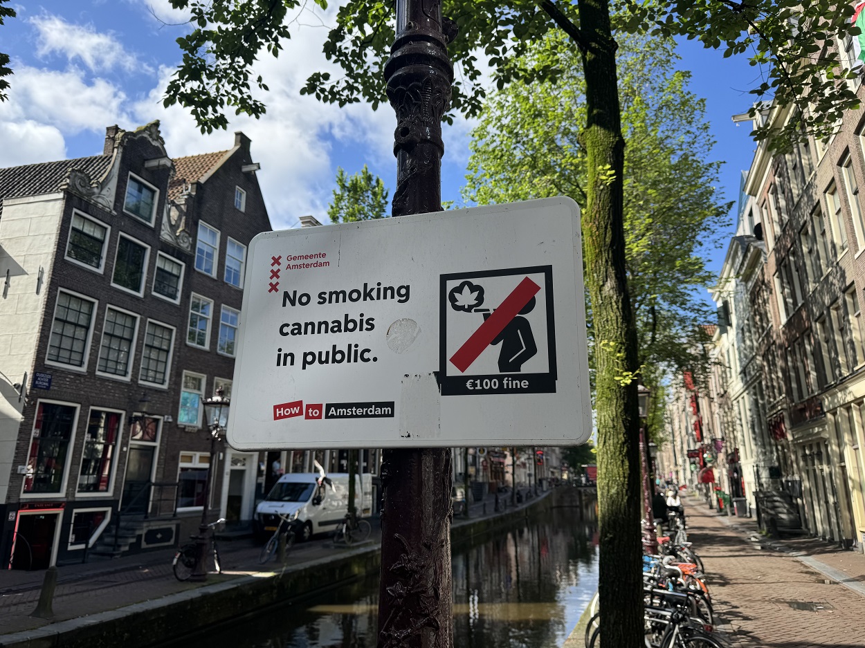 Red light district Amsterdam rules