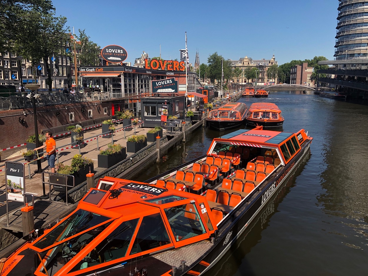 Canal cruises in Amsterdam, best cruises and tickets with discounts online