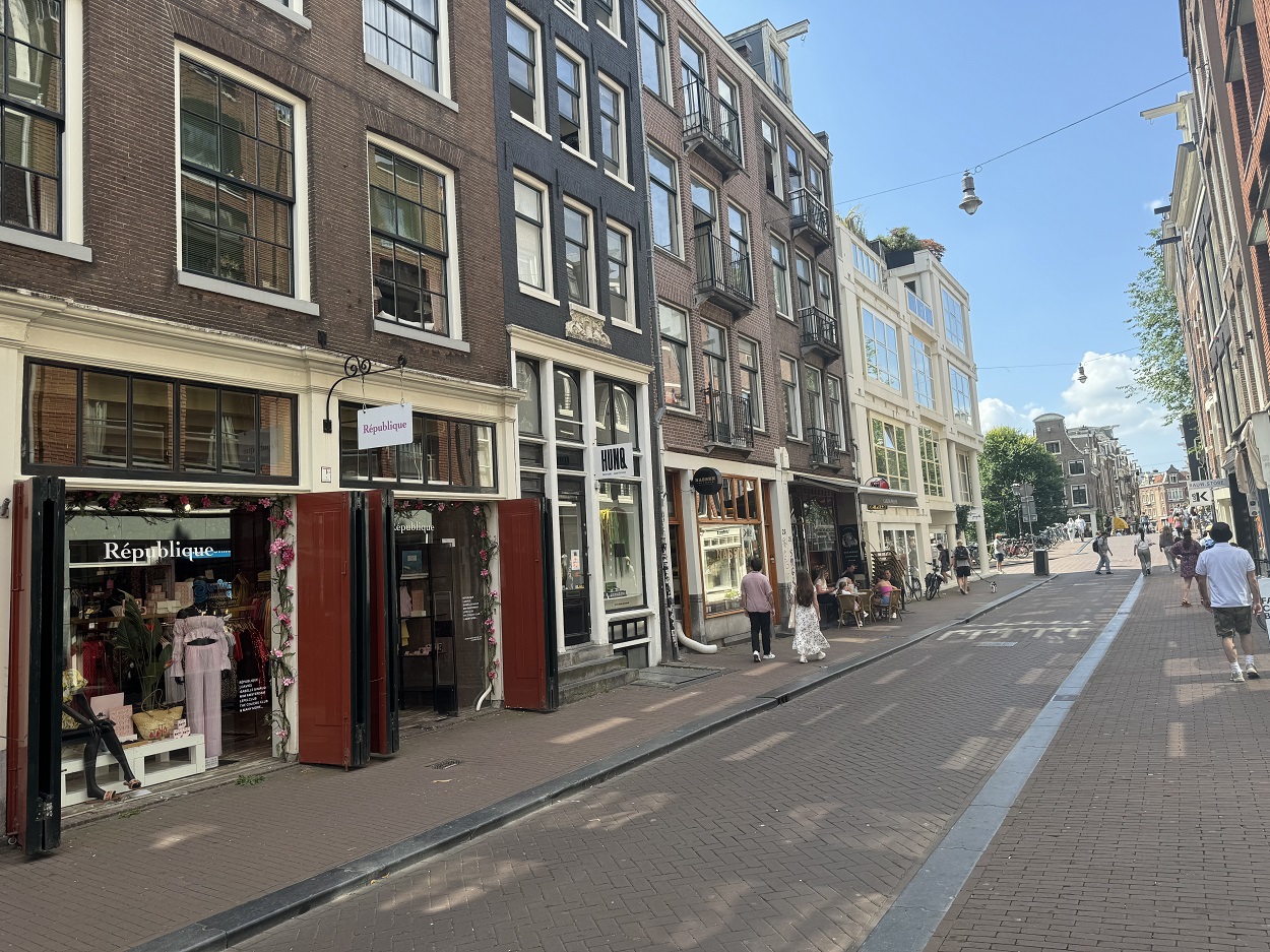 The Nine streets in Amsterdam, best for designer and vintage shopping