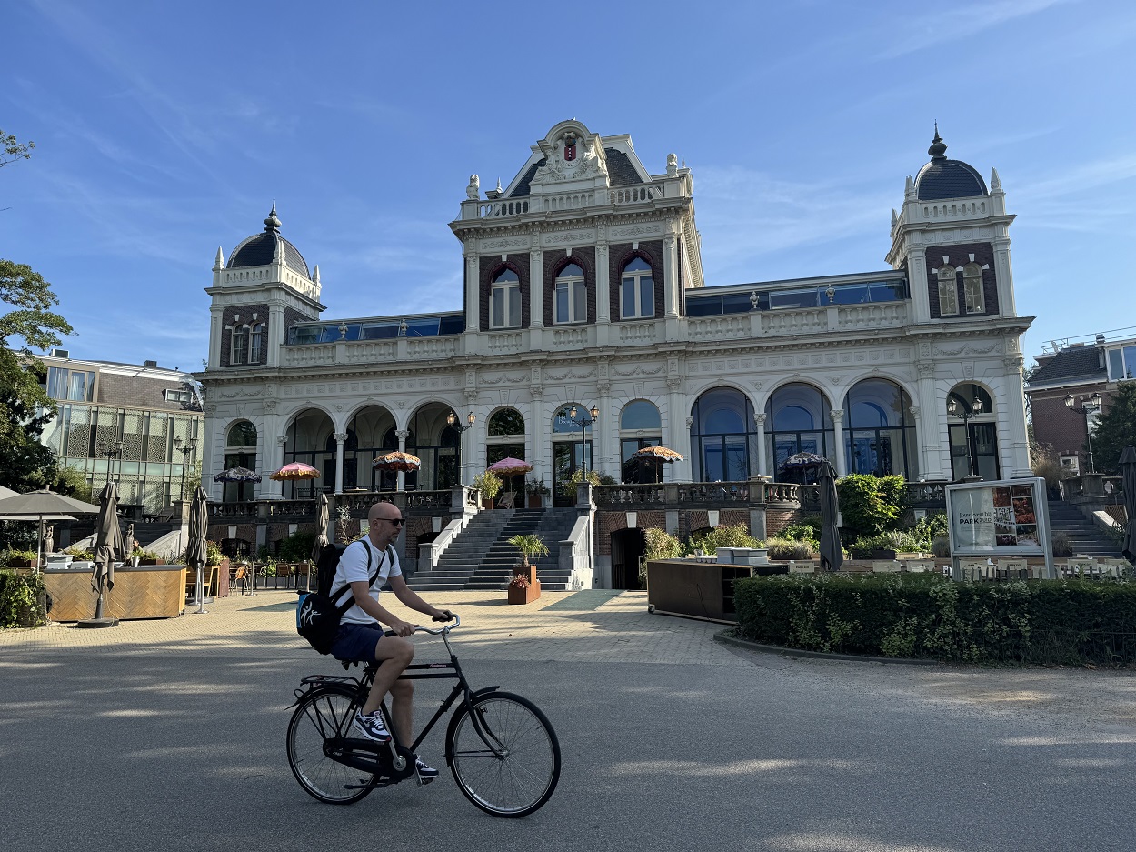 Rent a bike in Amsterdam, Vondelpark