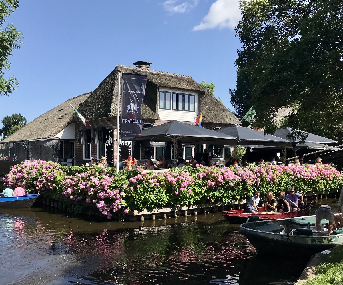 How to get from Amsterdam to Giethoorn