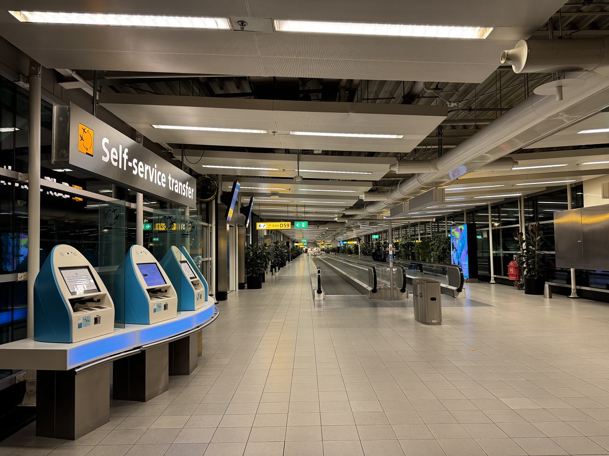 No buses and trains to and from Schiphol on New Year's Eve