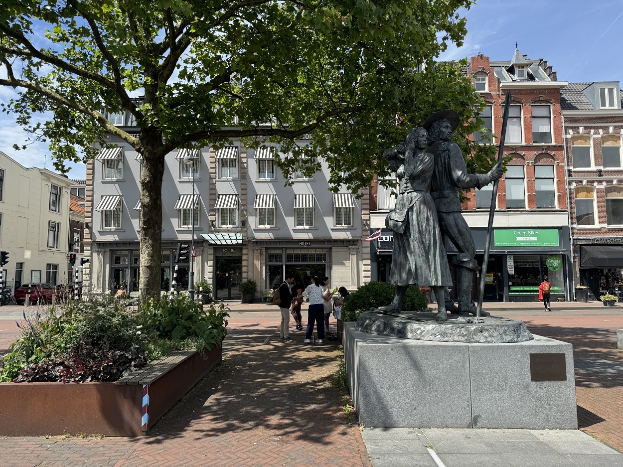 Haarlem hotel near the station