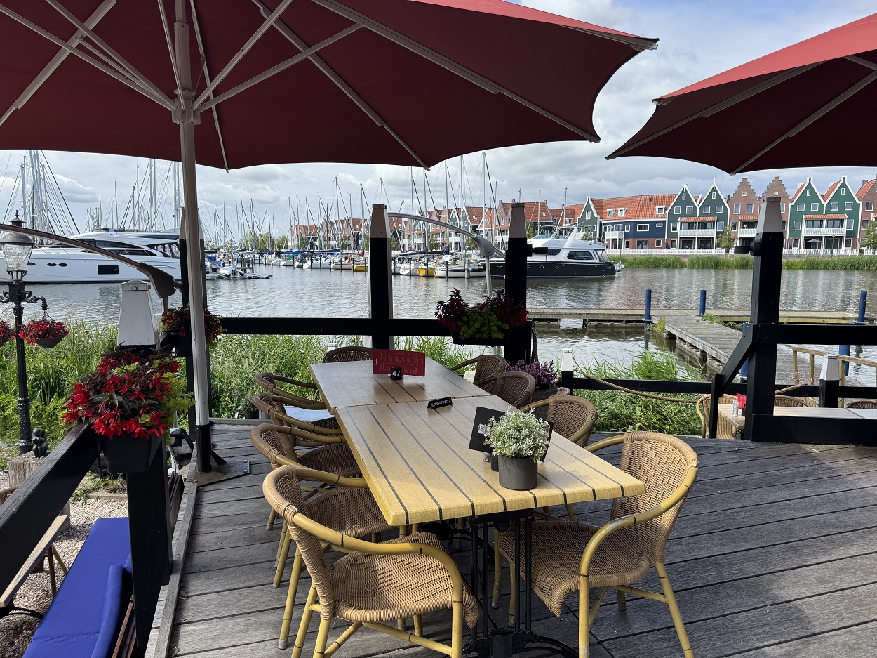Travel to Volendam and Marken from Amsterdam