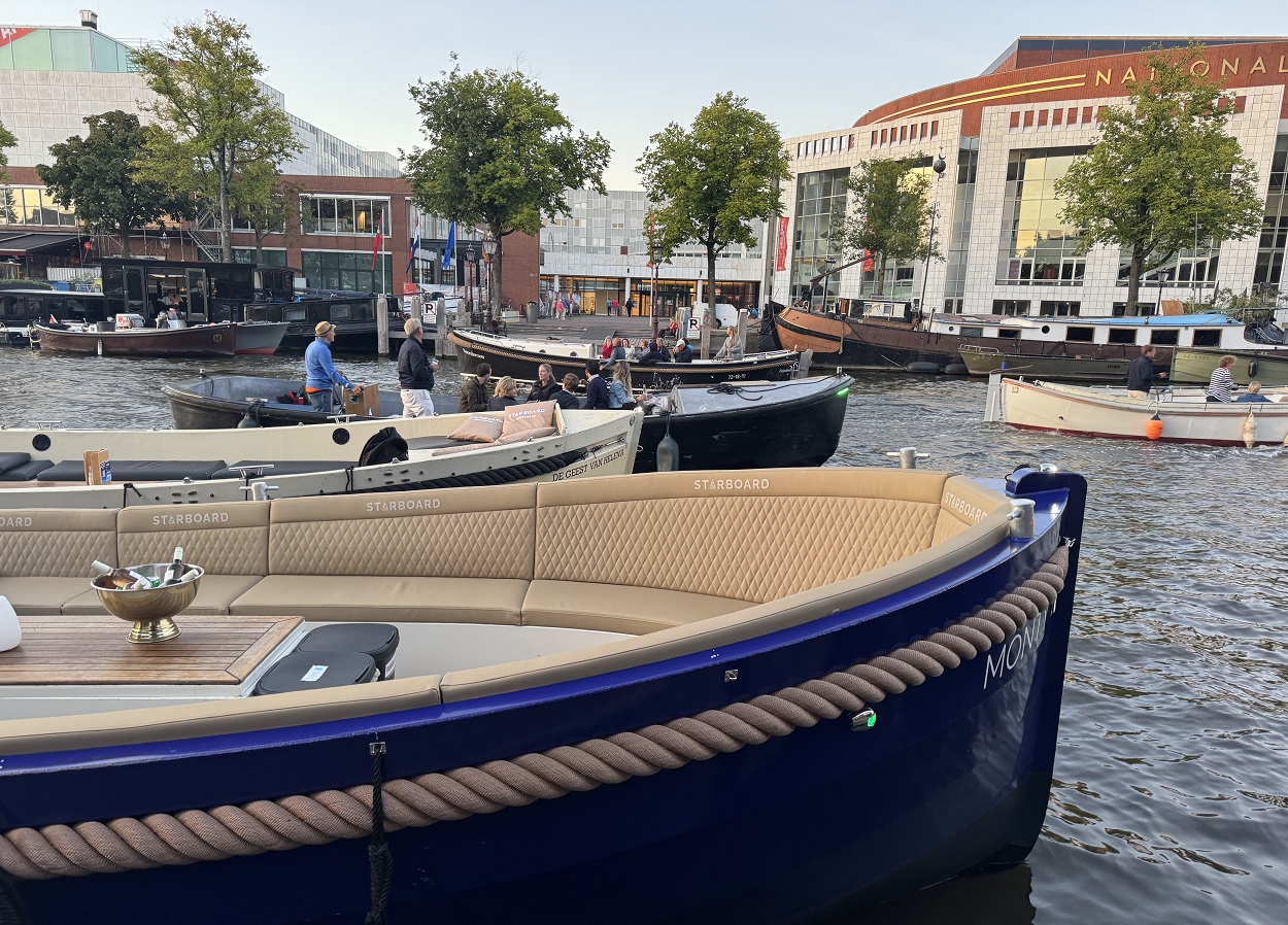 Canal cruises in Amsterdam, best cruises and tickets with discounts online