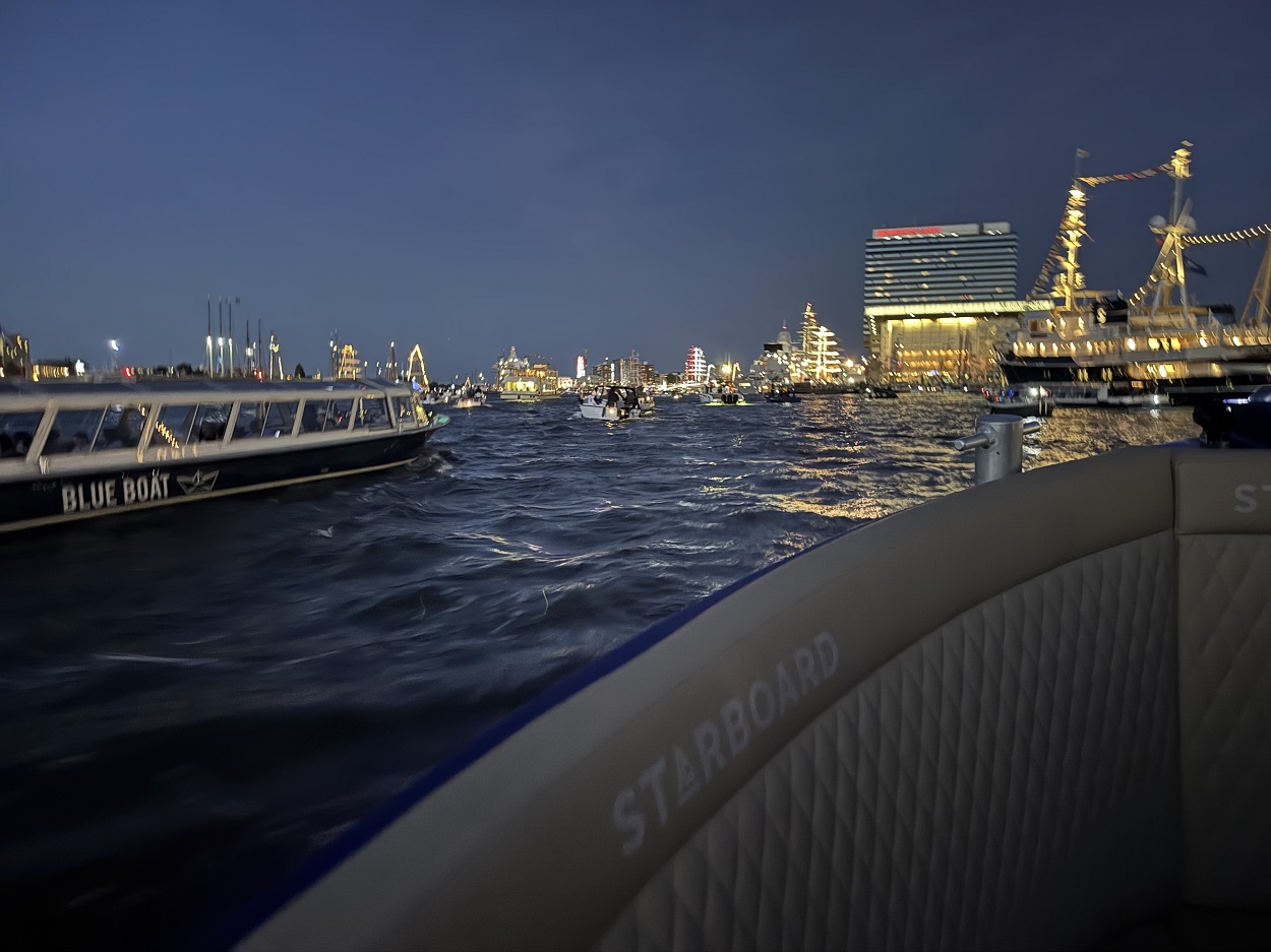 Best Amsterdam light festival cruises