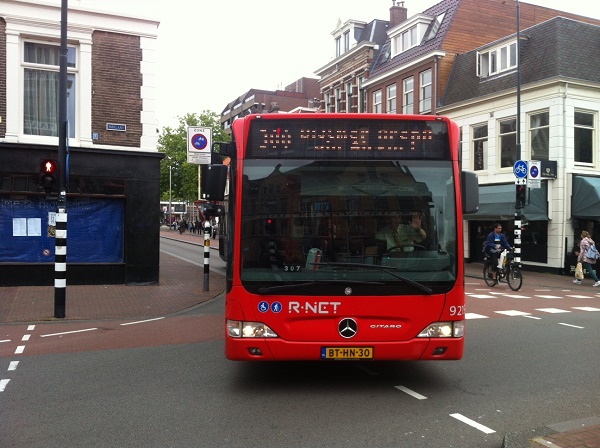 Bus 300 Haarlem Schiphol airport