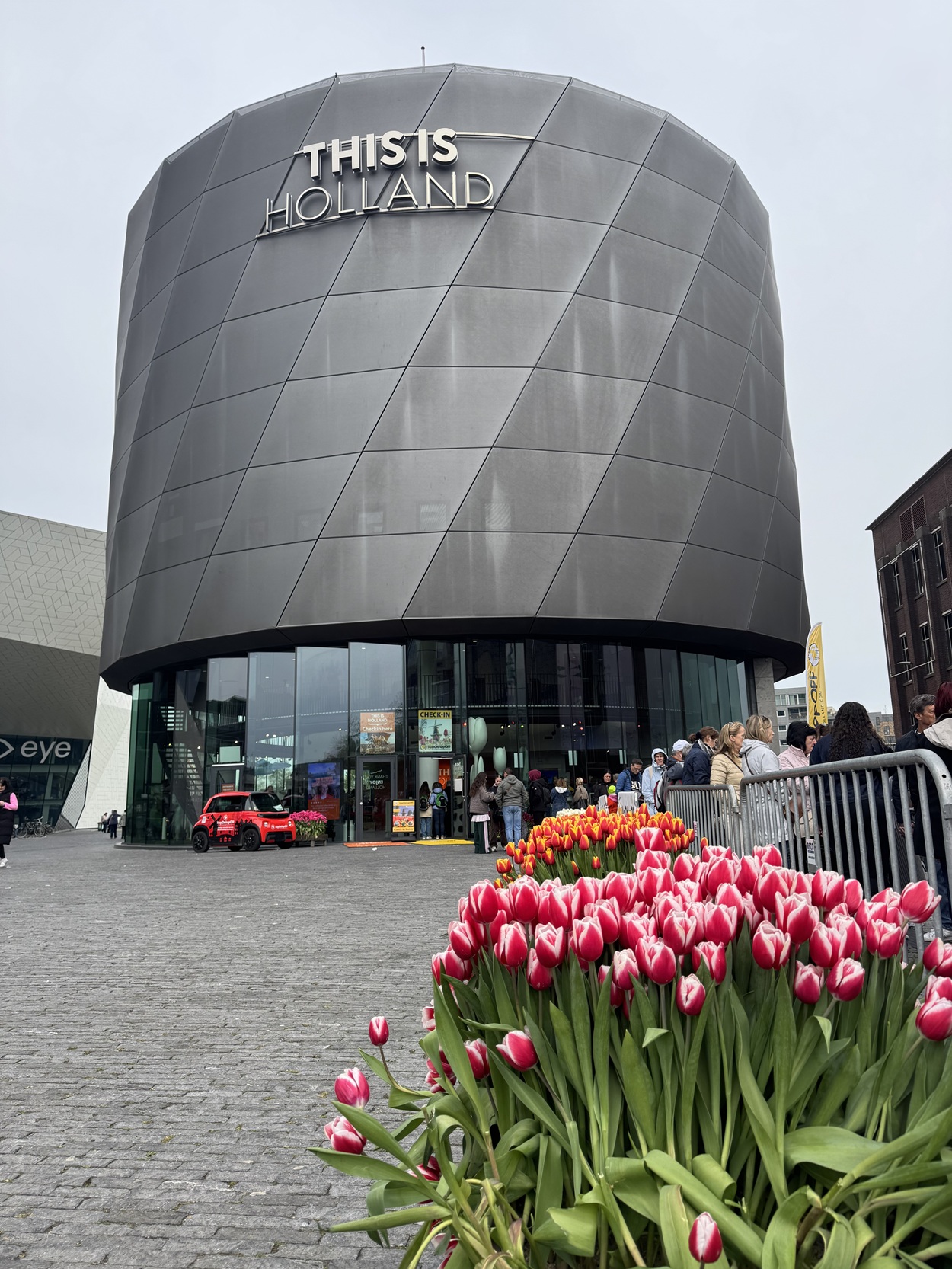 Keukenhof bus from This is Holland