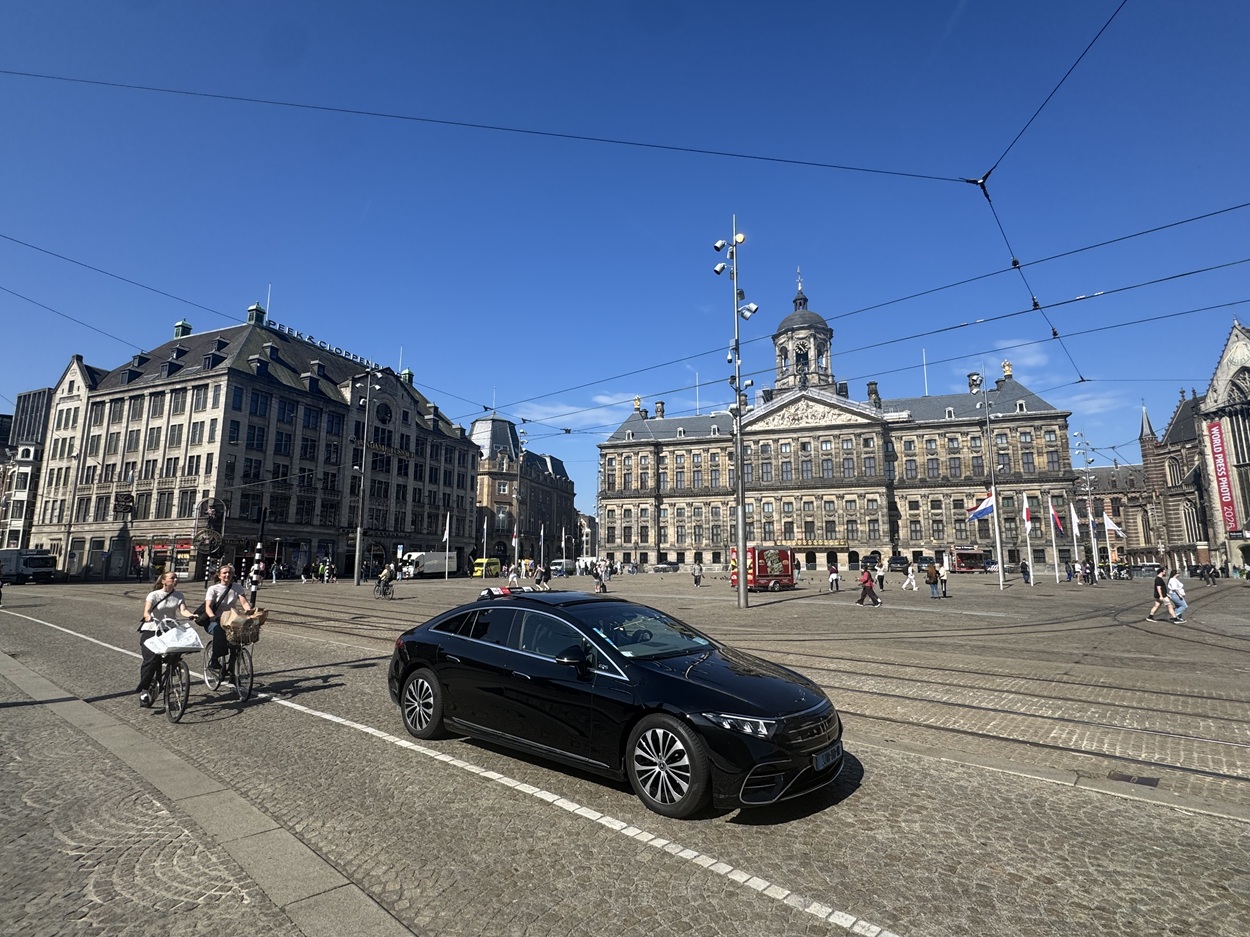 Museums on Dam square in Amsterdam, photo by Amsterdam Explorer