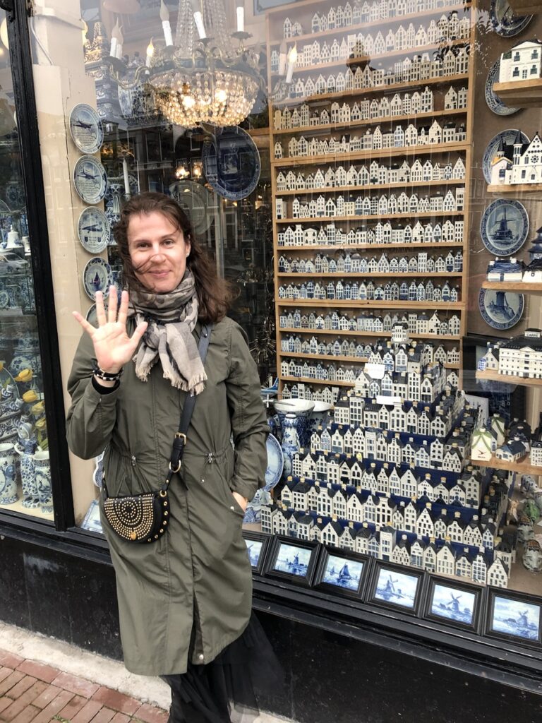 Anastasia Dudina Amsterdam Explorer guide writer at Kramer Antiques & Royal Delftware
